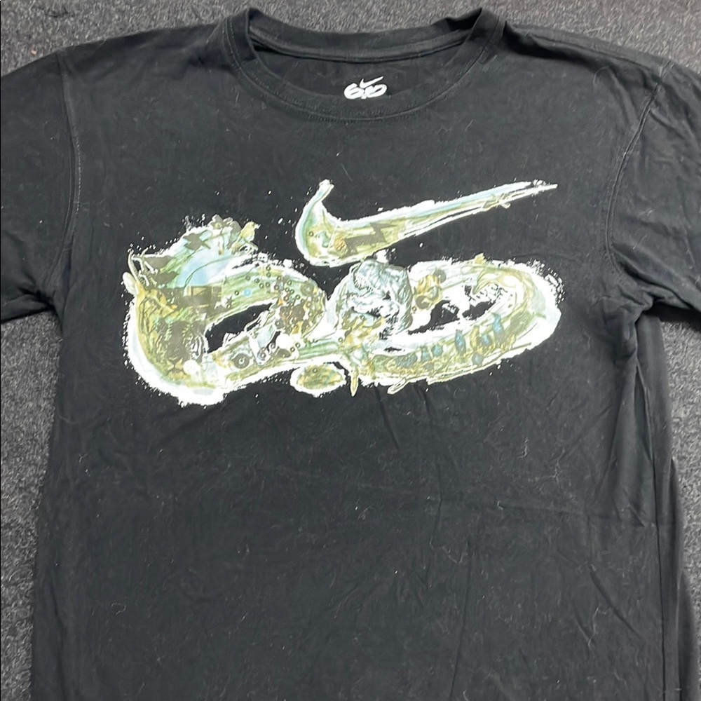 Nike Black Graphic T-Shirt